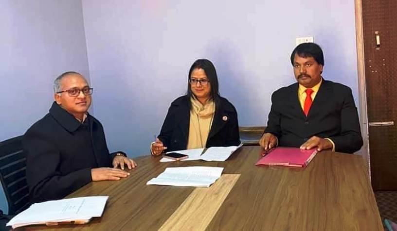 डा. सीके राउत र रञ्जिता श्रेष्ठ चौधरी