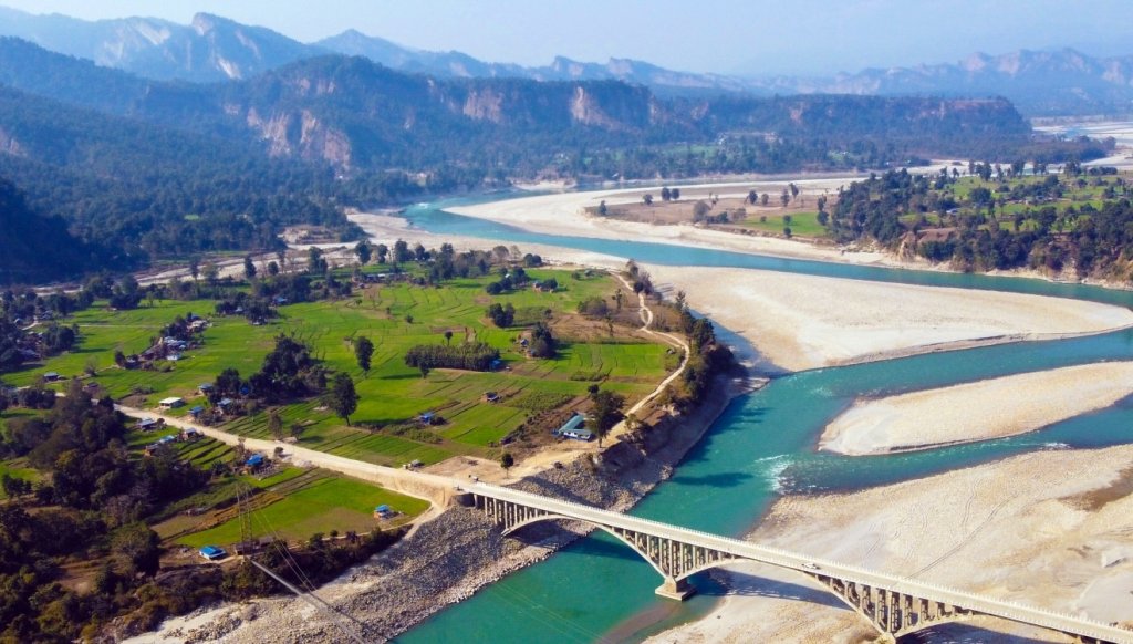 कर्णाली नदी सुर्खेत