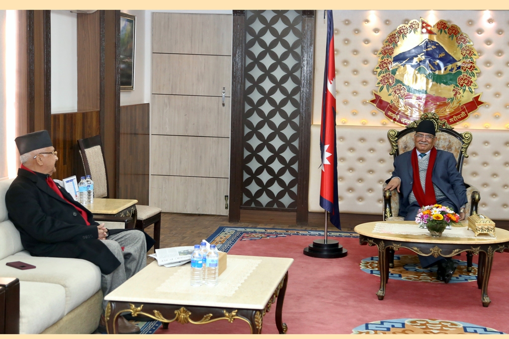 प्रचण्ड र केपी ओली