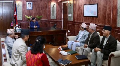 प्रधानमन्त्री प्रचण्ड र अख्तियार दुरुपयोग अनुसन्धान आयोगका पदाधिकारी