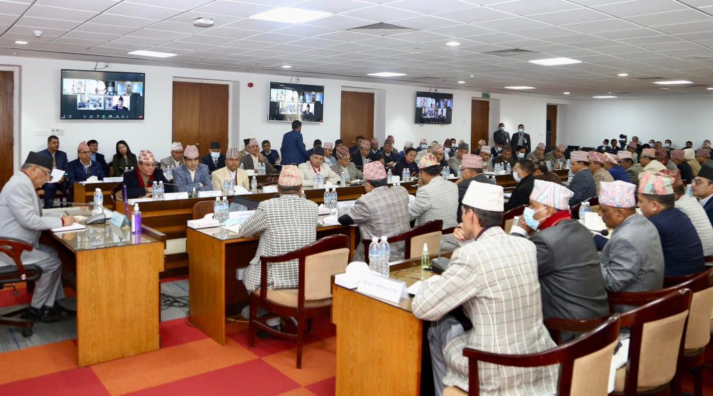 प्रधानमन्त्री प्रचण्डको सचिवहरुसँग छलफल