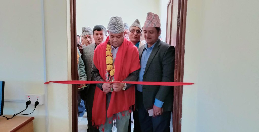 पदम गिरी