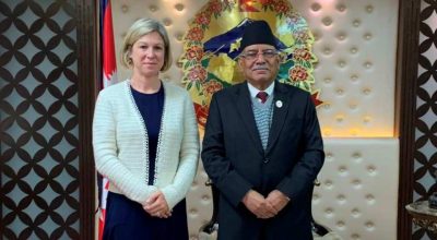 प्रचण्ड र निकोला पोलिट