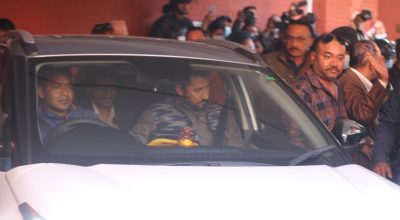 रवि लामिछानेले लिए नेपाली नागरिकताको प्रमाणपत्र