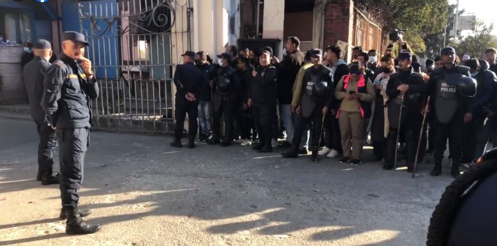 सर्वोच्च परिसरमा बढाइयो सुरक्षा