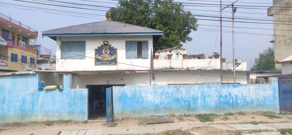 प्रहरी हिरासतबाट भागेका