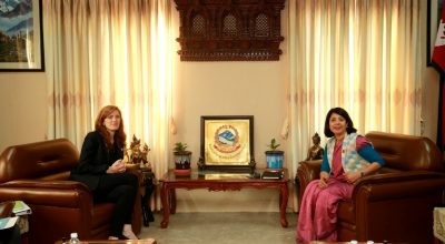 डा. विमला राई पौड्याल र सामन्था पावर