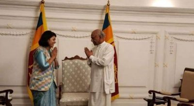 श्रीलङ्काका प्रधानमन्त्रीसँग परराष्ट्रमन्त्री