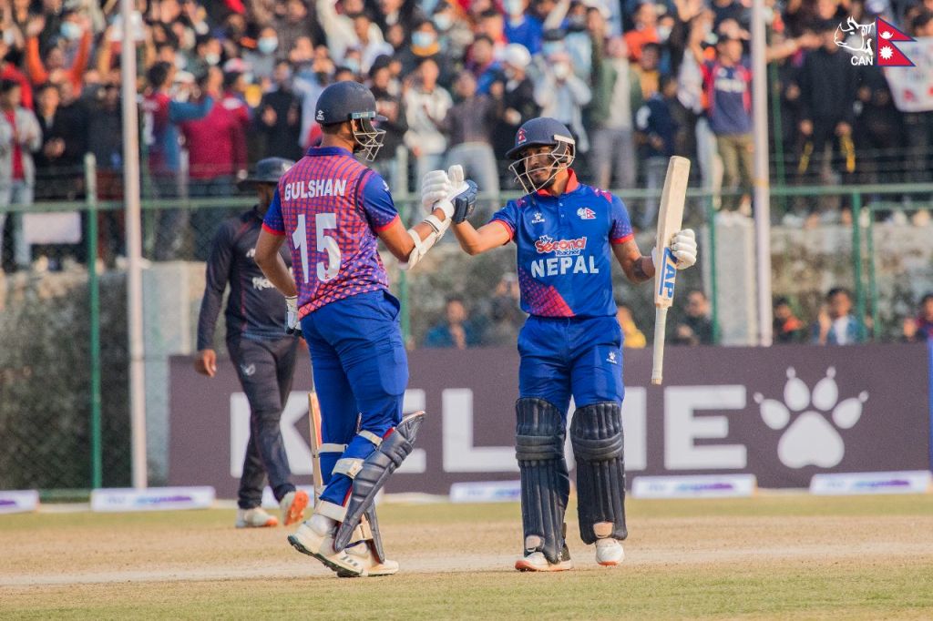 ज्ञानेन्द्र र आशिफ