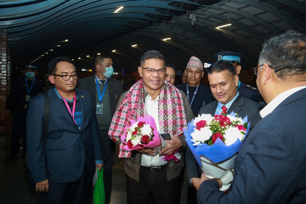 मलेसियाका गृहमन्त्री सैफुद्दिन नासुसन इस्माइल