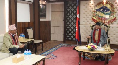 प्रधानमन्त्री प्रचण्ड र हिक्मतबहादुर कार्की