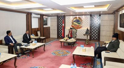 प्रधानमन्त्री प्रचण्ड र विप्लव