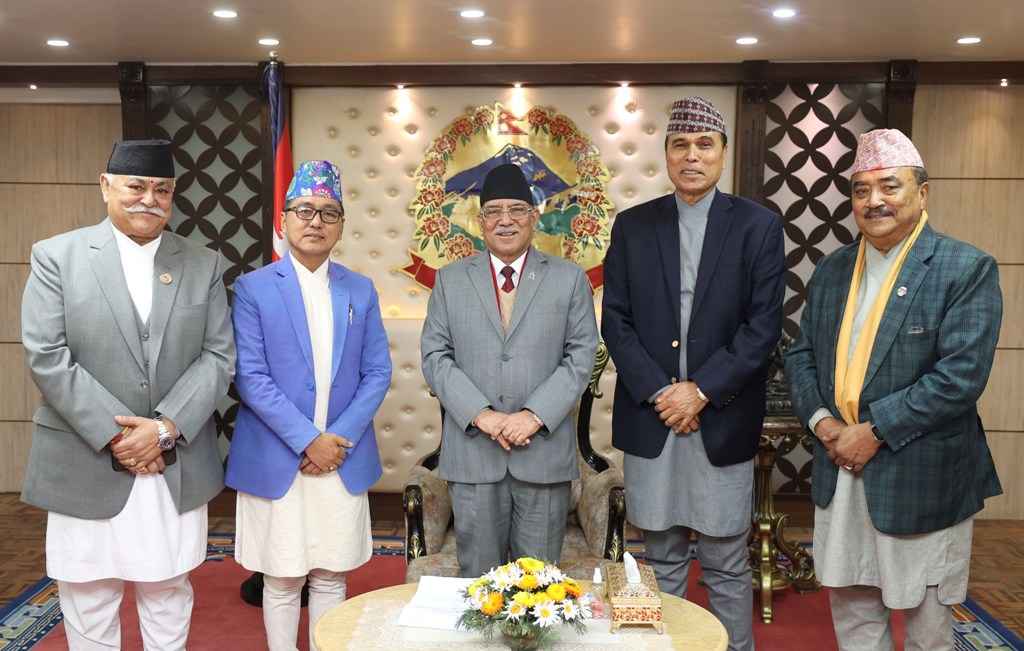 मन्त्रीहरुले दिए राजीनामा