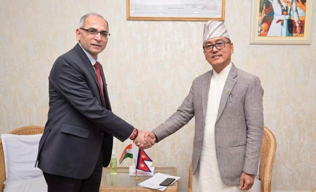 राजेन्द्र लिङ्देन र विजयमोहन क्वात्रा