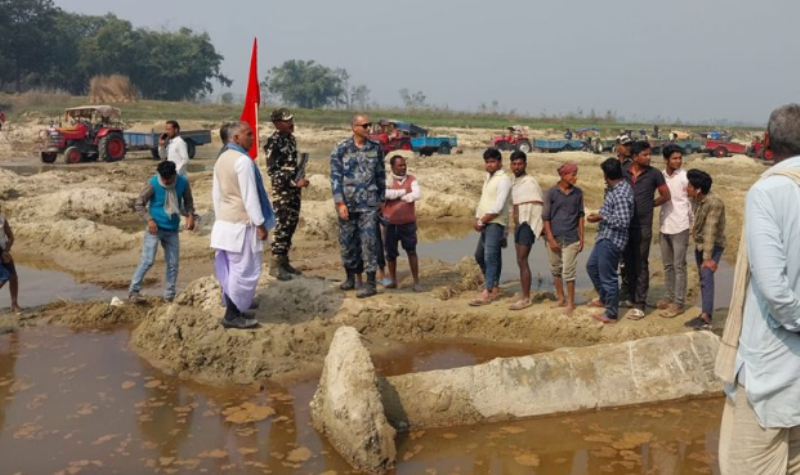 दुई सीमास्तम्भ