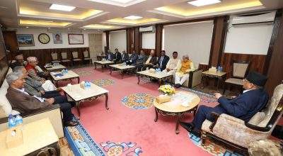 आठ दलीय गठबन्धनको बैठक