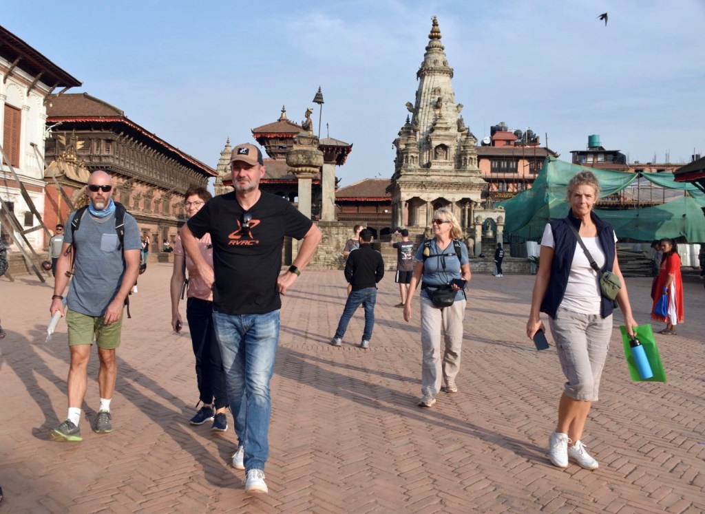 भक्तपुरमा विदेशी पर्यटक