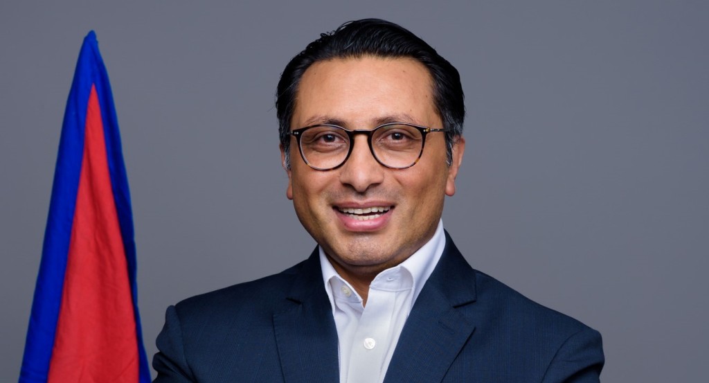 डा‍. स्वर्णिम वाग्ले