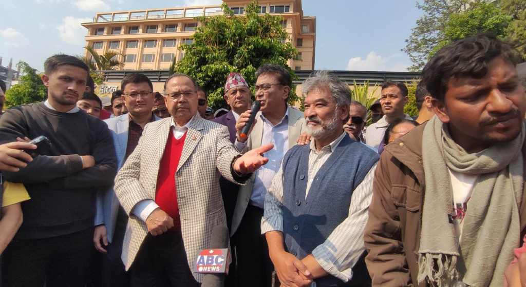 झलनाथ खनाल