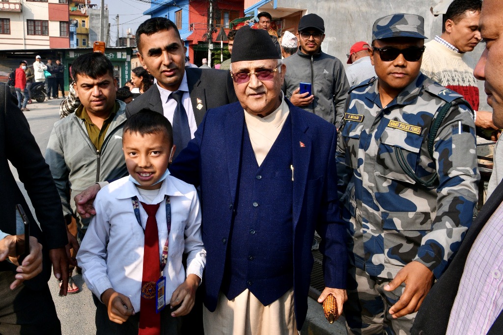 ओलीले स्कूले नानीबाबूहरू देखेपछि