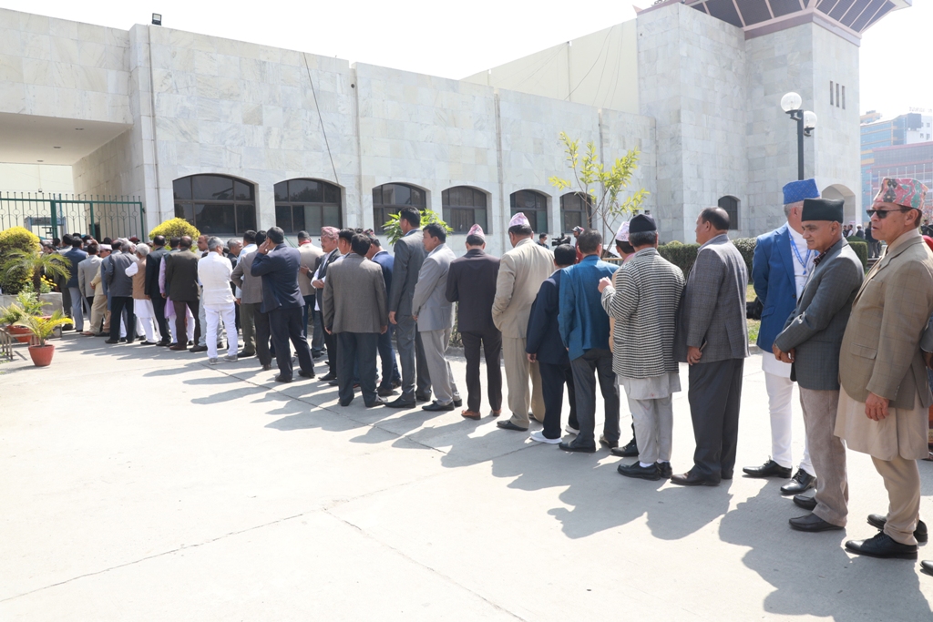 राष्ट्रपतिको चयनको लागि मतदान