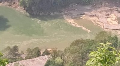 अरुण नदी पुरै थुनियो