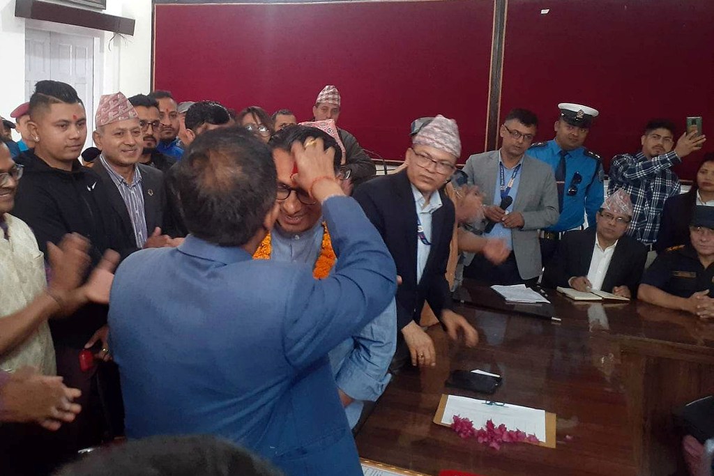 डा. स्वर्णिम वाग्ले र गोविन्द भट्टराई