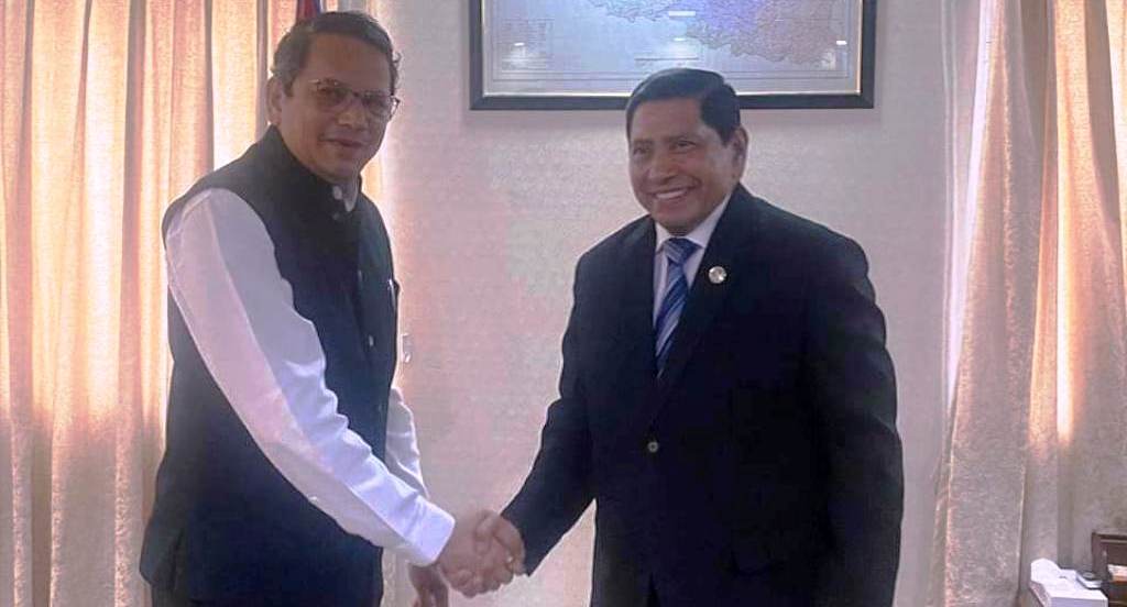 नारायणकाजी श्रेष्ठ र विजय चौथाइवाले