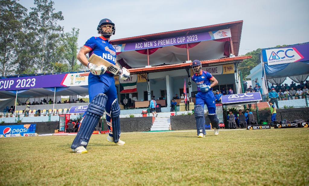 एसिसी प्रिमियर कप सेमिफाइनल : टस हारेर नेपालले कुवेतविरुद्ध ब्याटिङ गर्दै