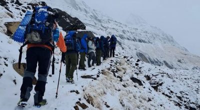 सेनाको हिमाल सफाइ टोली अन्नपूर्ण हिमालमा