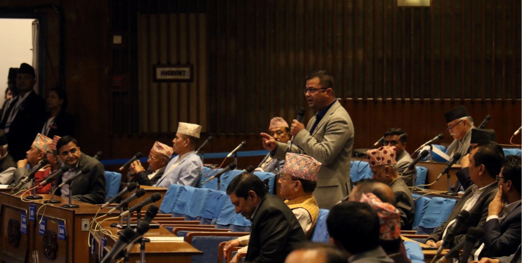 पदम गिरी