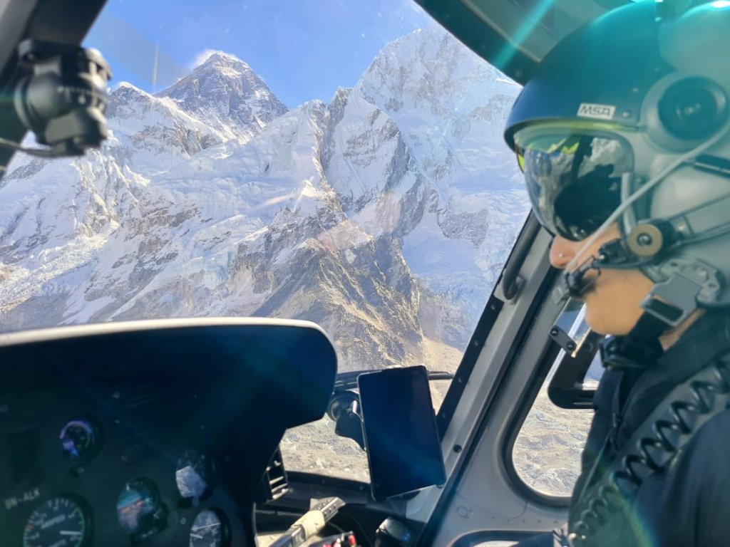 प्रिया अधिकारी