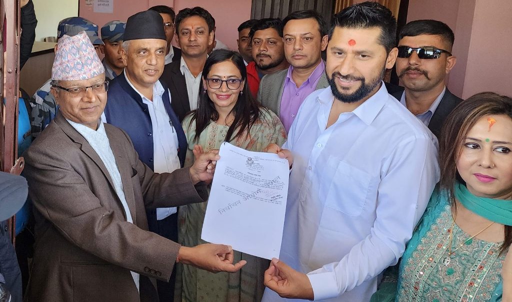 रवि लामिछानेद्वारा उम्मेदवारी दर्ता