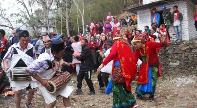 प्रकृतिलाई खुसी बनाउन भुमे पूजा