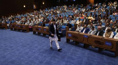 डा. प्रकाशशरण महत संसदमा