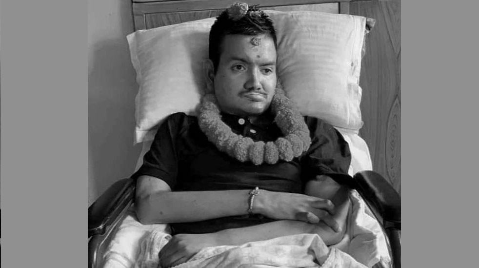 मुकेश कायस्थ