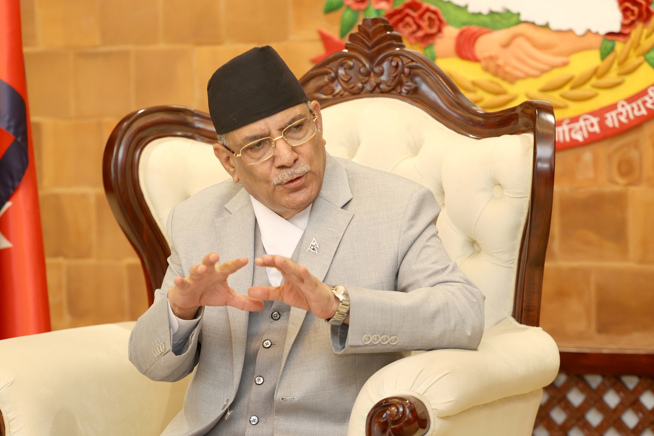 प्रधानमन्त्री प्रचण्ड बालुवाटारमा