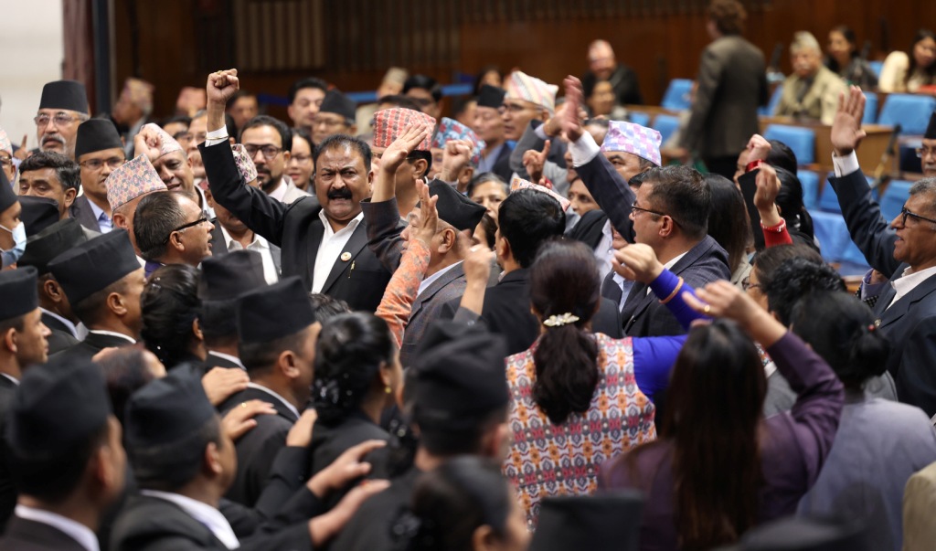 एमालेद्वारा प्रतिनिधिसभाको बैठक अवरोध