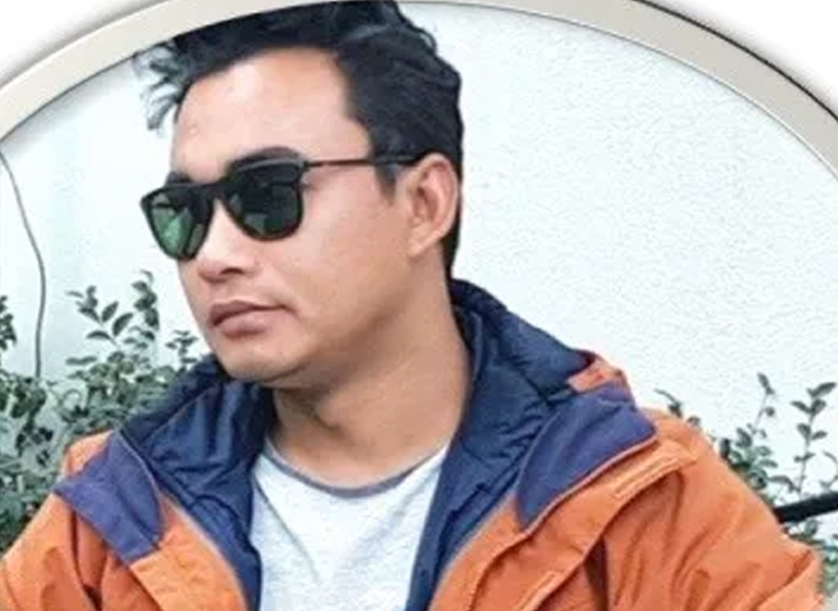 प्रतीक थापा