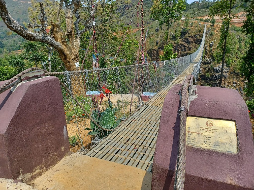 झोलुङ्गे पुल