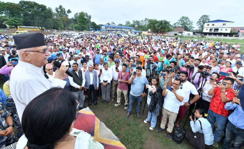 केपी शर्मा ओली चितवनमा