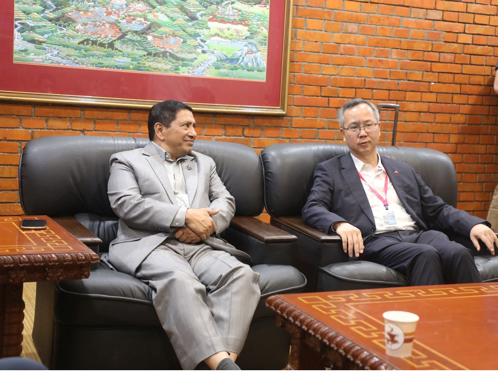 उपप्रधानमन्त्री श्रेष्ठ चीन प्रस्थान