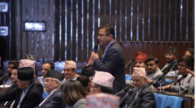 पदम गिरी संसद अवरोध