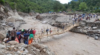 पाँचथरको हेवा खोलामा फड्के पुल