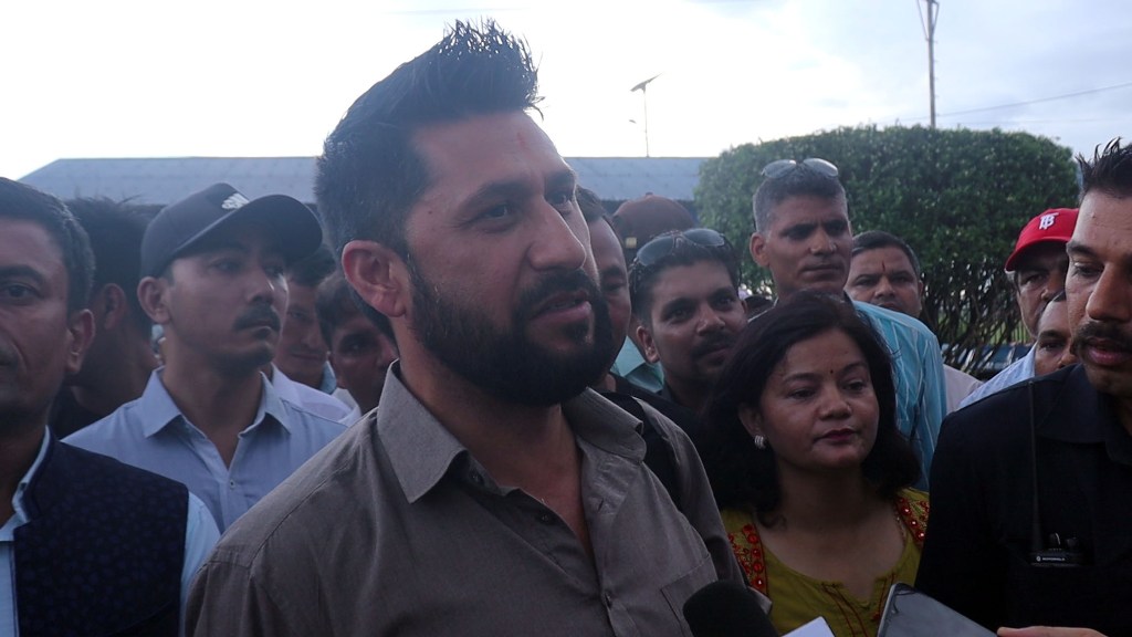 रवि लामिछाने