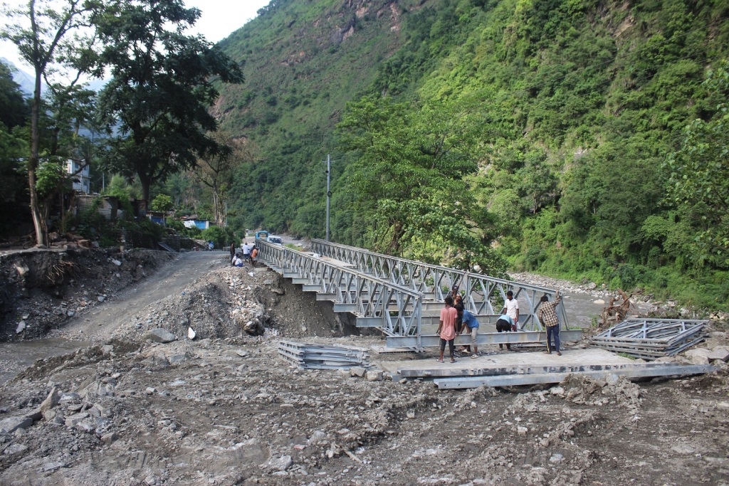 भुरुङ्गखोलामा बेलीब्रिज