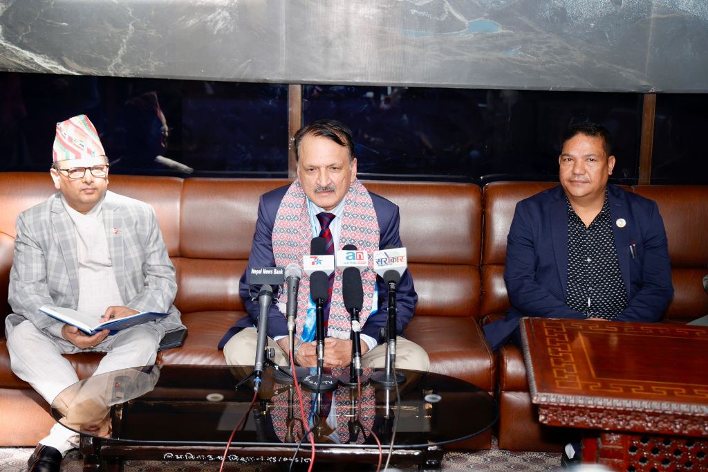 डा. प्रकाशशरण महत