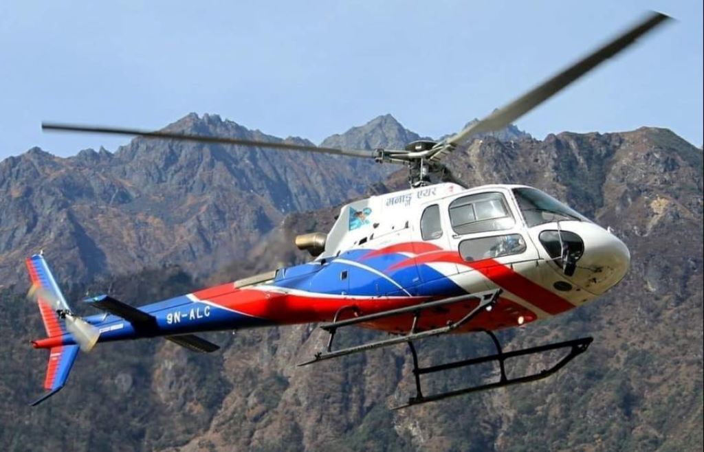 मनाङ एयरको हेलिकोप्टर