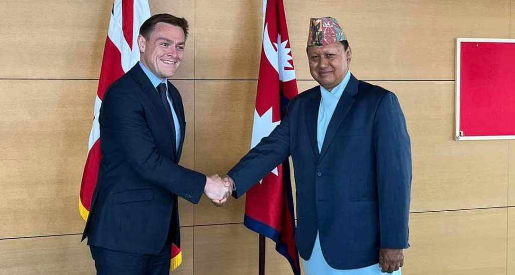 मोहनबहादुर बस्नेत र विल क्वीन्स