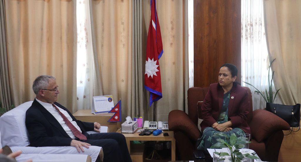 रेखा शर्मा र हनान गोडर गोल्डबर्गर